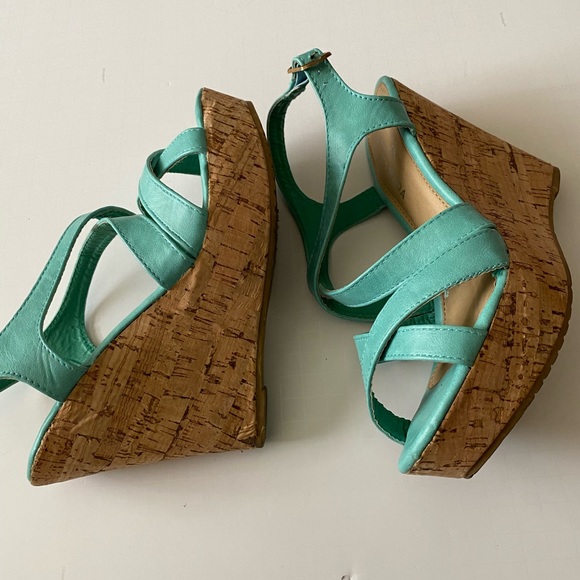Spirit Moda Strappy Sandal w/Cork Wedge Platform 8 - Picture 11 of 12